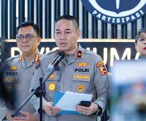Petugas Korlantas Polri bersiap melaksanakan penindakan dan edukasi Operasi Patuh 2026