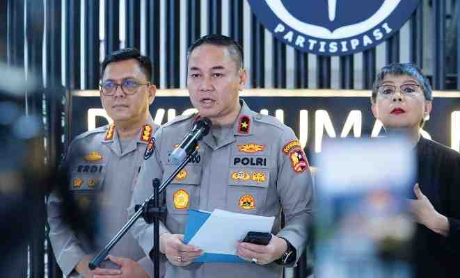 Petugas Korlantas Polri bersiap melaksanakan penindakan dan edukasi Operasi Patuh 2026