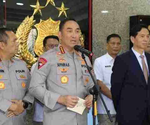 Kapolri Jenderal Polisi Suyudi Ario Seto dan Lan Weihong NNCC Tiongkok dalam pertemuan bilateral pengungkapan lab sabu 1,2 ton Aceh
